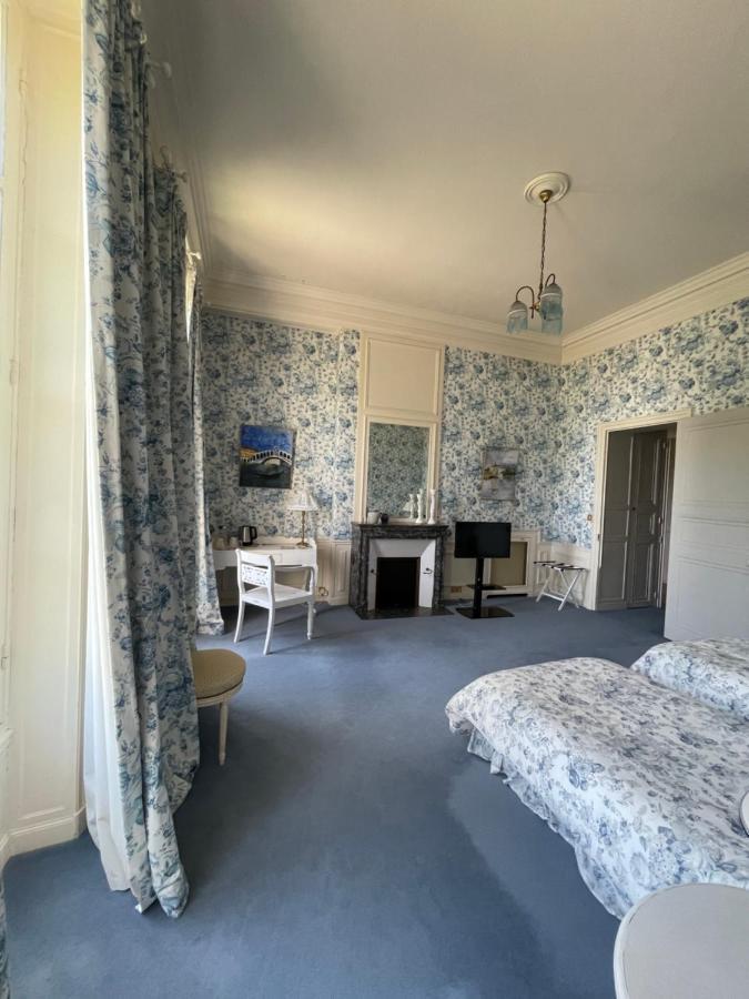Chateau De Praslins Nogent-sur-Vernisson Bagian luar foto