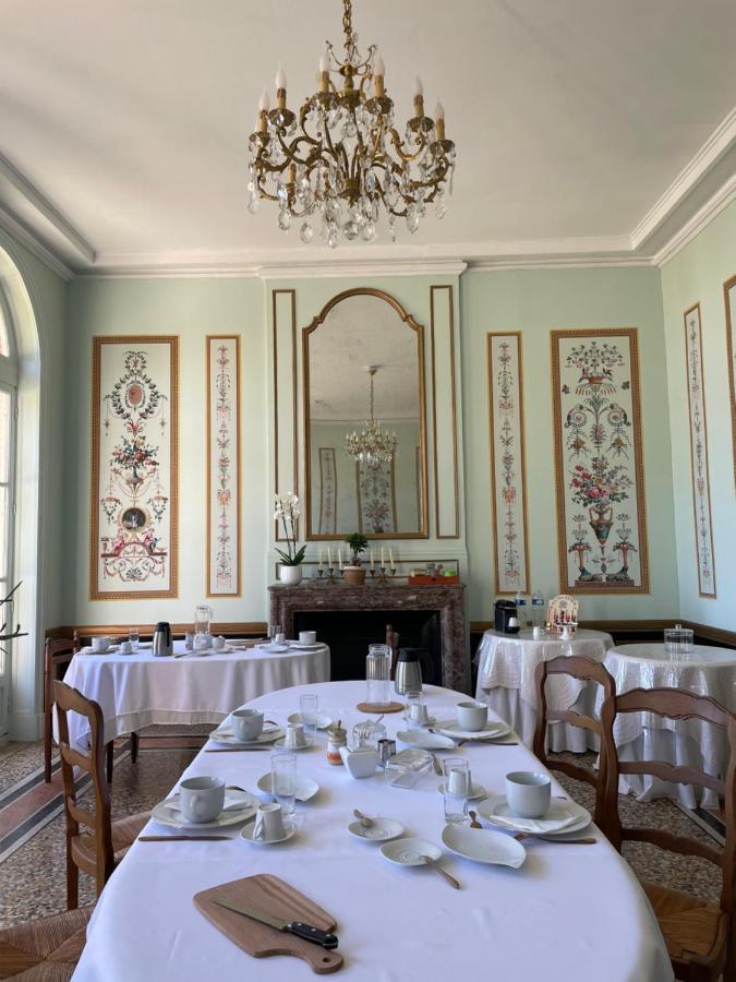 Chateau De Praslins Nogent-sur-Vernisson Bagian luar foto